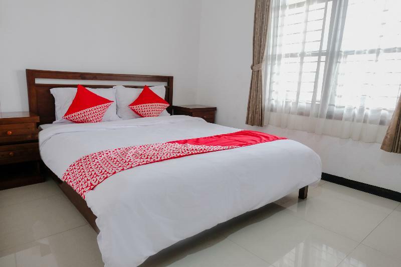 Oyo 350 D' Maktab Homestay Syariah Malang Kültér fotó