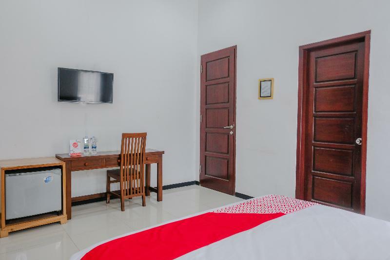 Oyo 350 D' Maktab Homestay Syariah Malang Kültér fotó